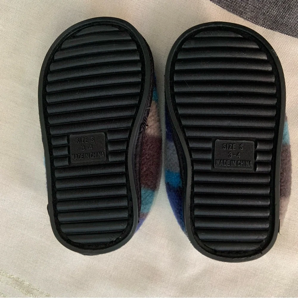 Toddler Plaid Fuzzy Hard Sole Slippers Size 3-4